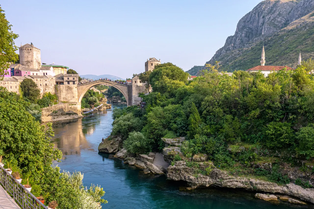Mostar: Starý most a řeka Neretva